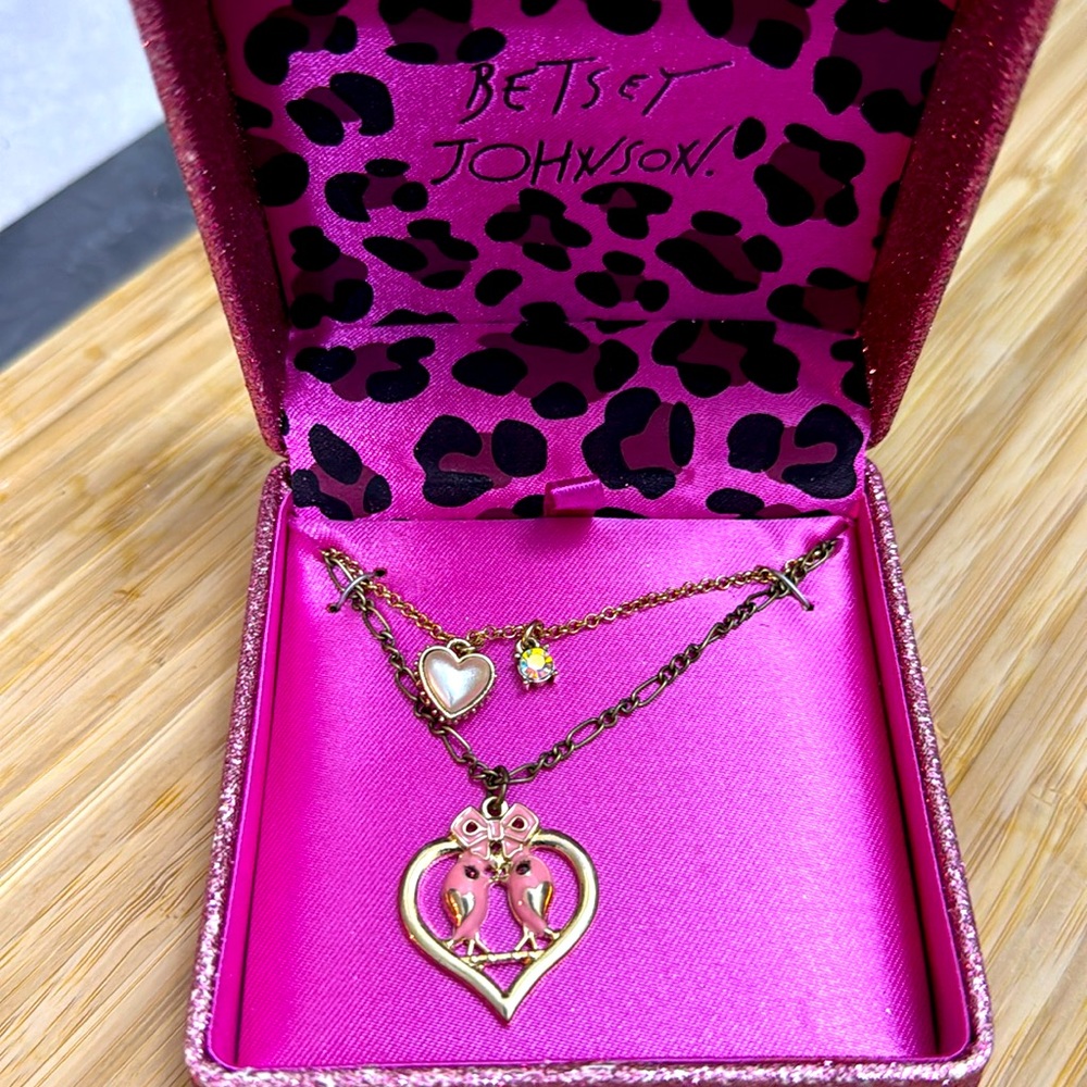 Vintage Betsey Johnson Love Bird Necklace NIB